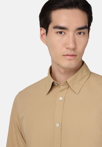 Coupe regular Chemise business Boggi Milano en beige