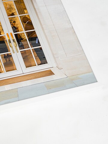 Liv Corday Bilder 'Dior' in Weiß