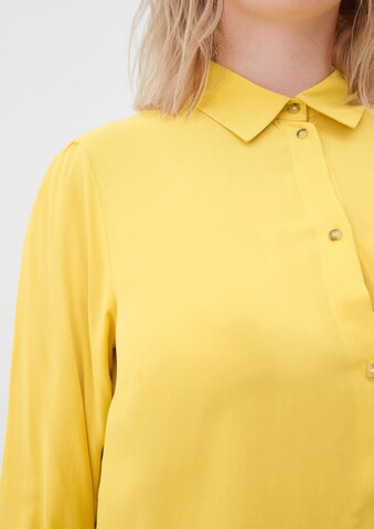 TRIANGLE Blouse in Geel