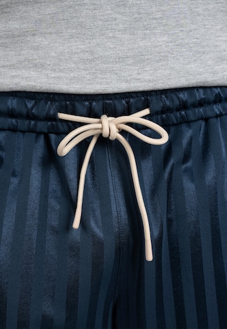 regular Pantaloni di Prohibited in blu