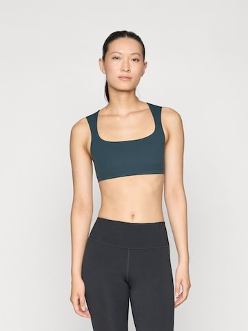 NIKE Μπουστάκι Αθλητικό σουτιέν 'ZENVY' σε πράσινο: μπροστά