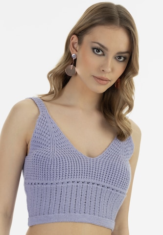 faina Top in Purple: front