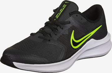 Scarpa sportiva 'Downshifter' di NIKE in nero: frontale