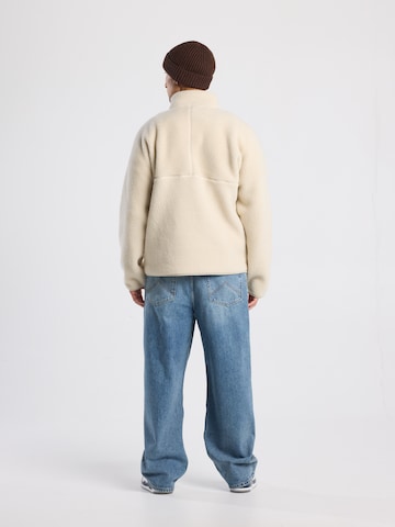 America Today Sweater in Beige