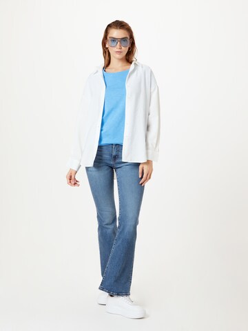 Stitch and Soul T-Shirt in Blau