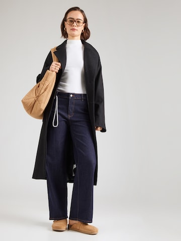 ABOUT YOU Zvonové kalhoty Džíny 'Maira' – modrá