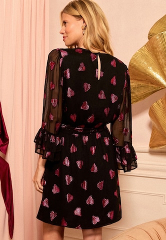 love & roses Платье в Черный