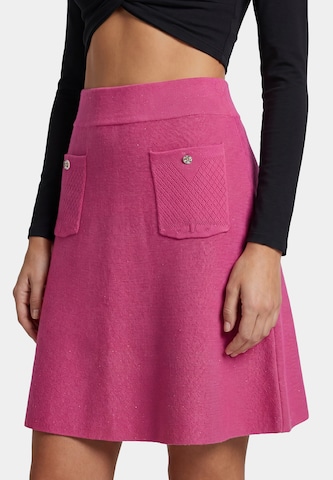 faina Rok in Roze