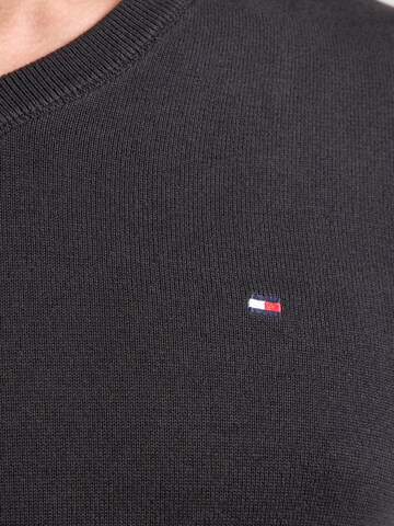 Pullover 'ESSENTIAL' di TOMMY HILFIGER in nero
