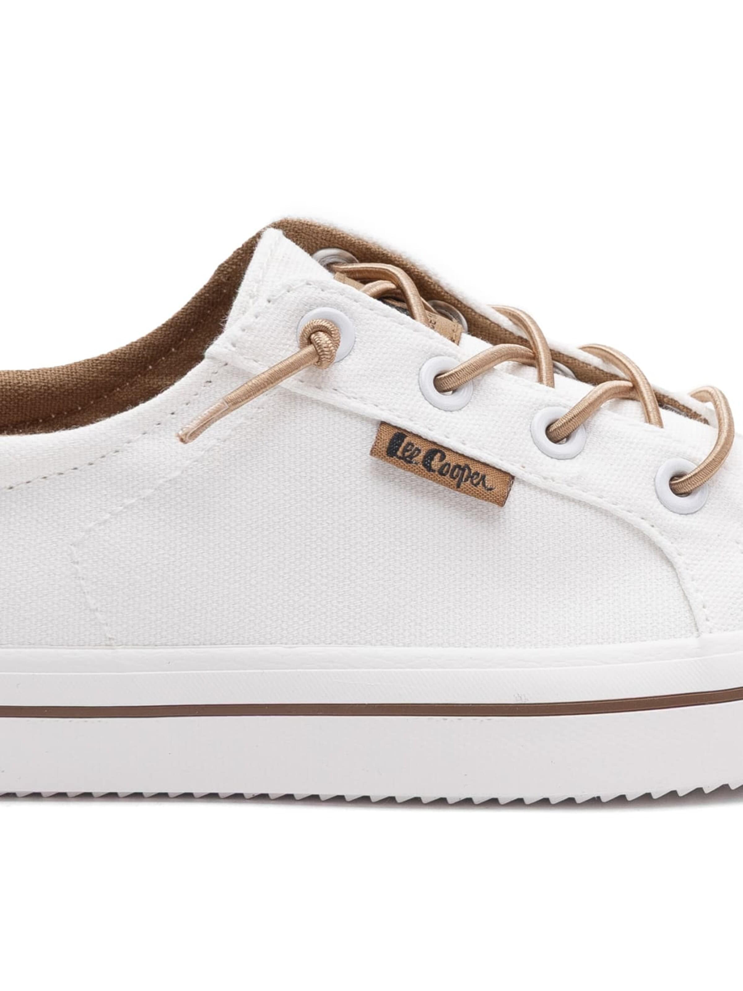 Lee Cooper Platform trainers 'LCW-26-02-4058L' in White