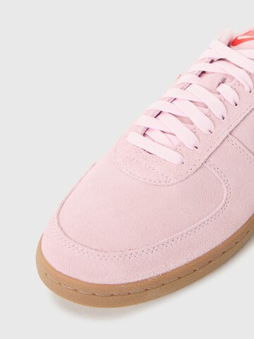 Sneaker low 'Field' de la Nike Sportswear pe roz