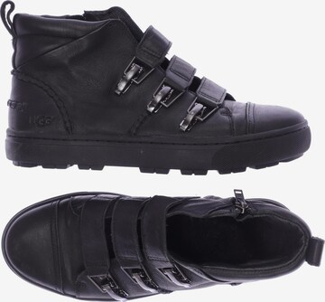 UGG Sneakers & Trainers in 42 in Black: front