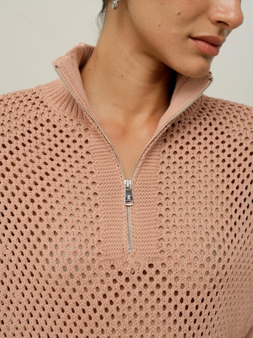 Maglia per costumi tradizionali di Lilysilk in marrone