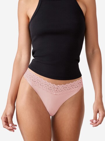 ETAM String 'Wish' in Lila: Vorderseite