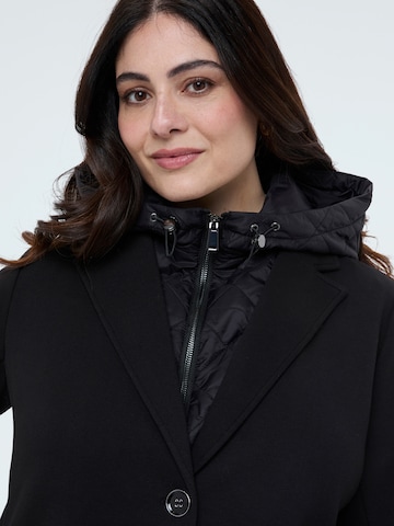 Cappotto invernale di Fiorella Rubino in nero