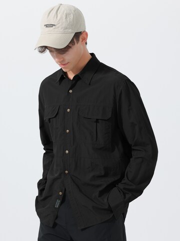 Youthup Regular fit Button Up Shirt in Black