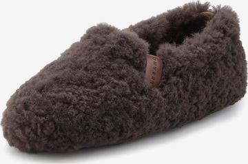 Elbsand Slippers in Brown: front