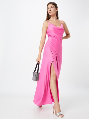 Robe de soirée Nasty Gal en rose