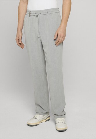 Loosefit Pantalon 'Nyrion' 2Y Studios en gris : devant