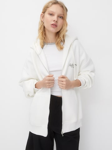 Pull&Bear Sweat jacket in White: front