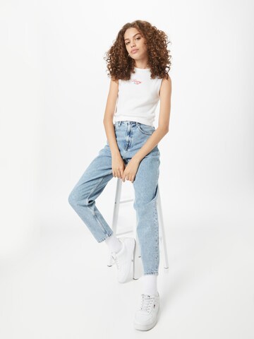 Haut Tommy Jeans en blanc