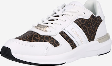 Sneaker low de la Calvin Klein pe alb: față