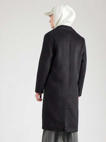 Abercrombie & Fitch Mantel in Schwarz