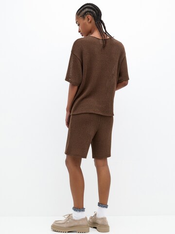 Pull&Bear Regularen Hlače | rjava barva