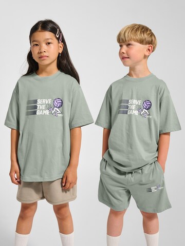 Hummel Shirt in Green: front
