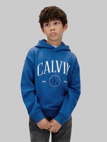 Pull-over Calvin Klein Jeans en bleu : devant
