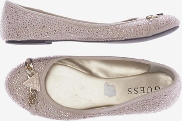 GUESS Flats & Loafers in 36,5 in Beige: front