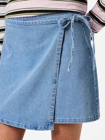 PIECES Nederdel 'PCFLora' i blå