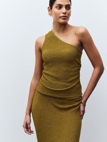 Next Top in Green