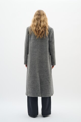 InWear Between-seasons coat 'Yum' in Grey