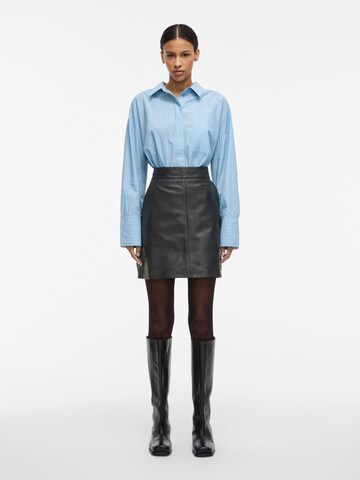 ROUGE EDIT Rock in Grau