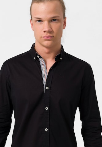 Felix Hardy - Slim Fit Camisa em preto