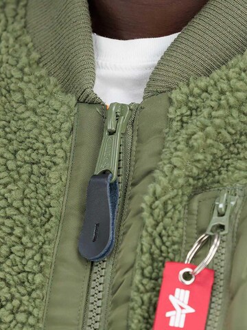 ALPHA INDUSTRIES Vest 'Teddy' in Green