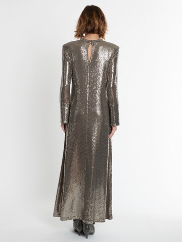 Robe de soirée 'Sagaty' Ana Alcazar en argent