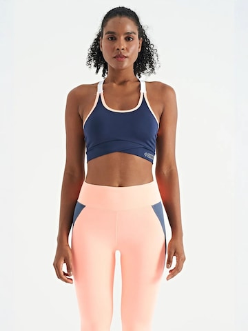 Top sportivo di Tommy Life in blu: frontale