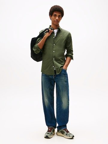 Slim fit Cămașă de la Tommy Jeans pe verde