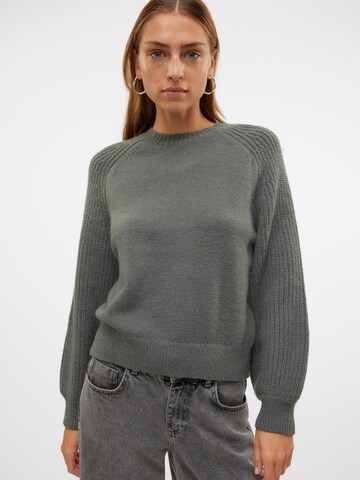 VERO MODA Sweater in Grey