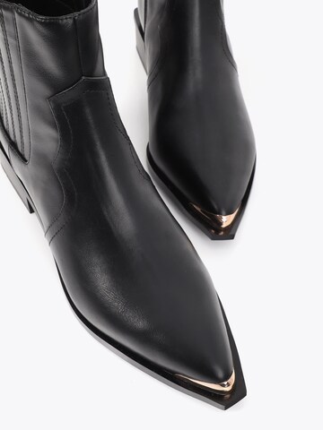 Lola Casademunt - Botas pelo tornozelo em preto