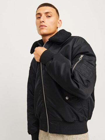 JACK & JONES Overgangsjakke 'JORQUEENS' i sort