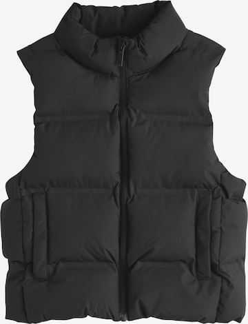 Next Liivi värissä musta: etupuoli