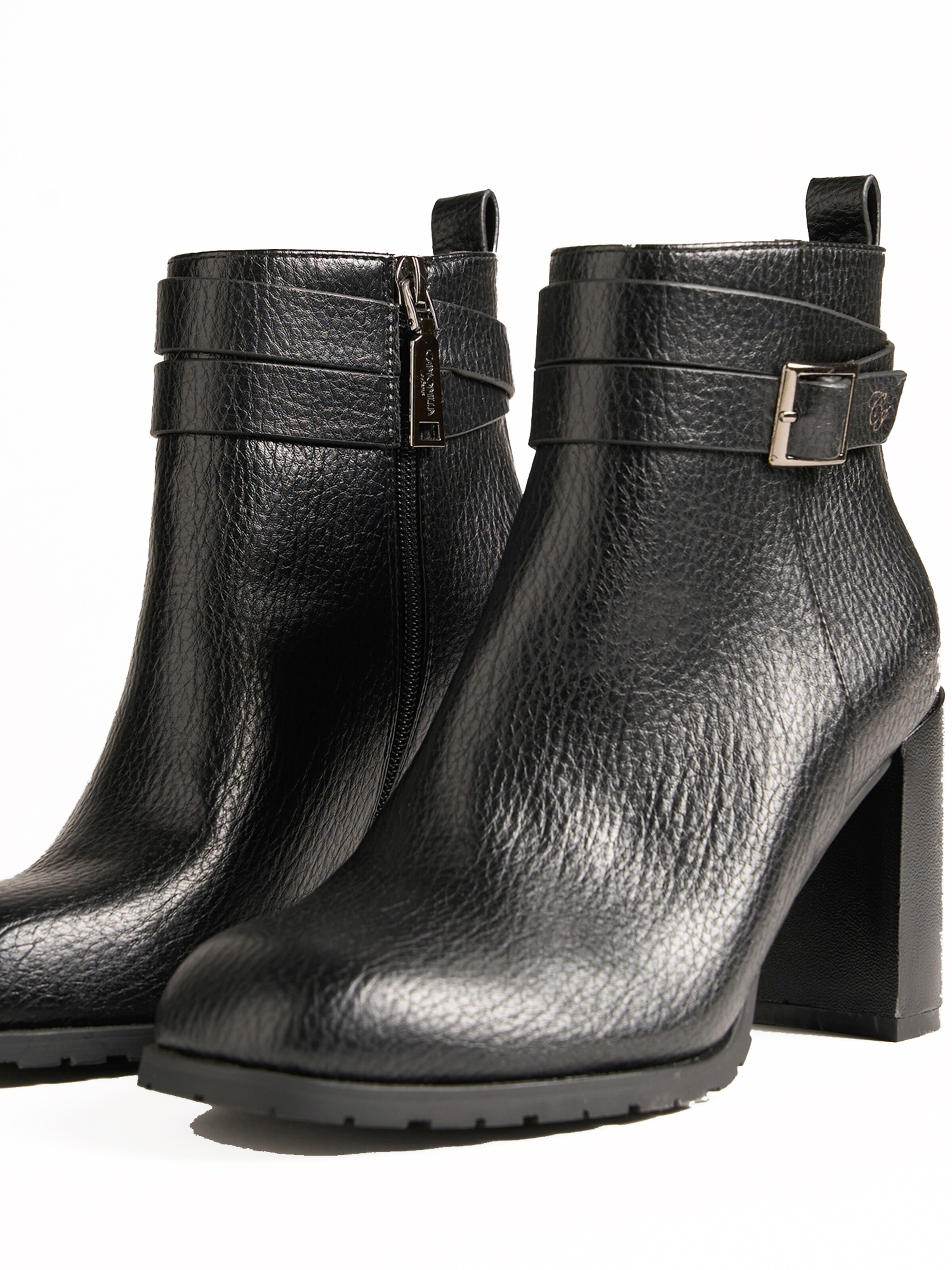 Camomilla Italia Boots 'Stasy' in Black