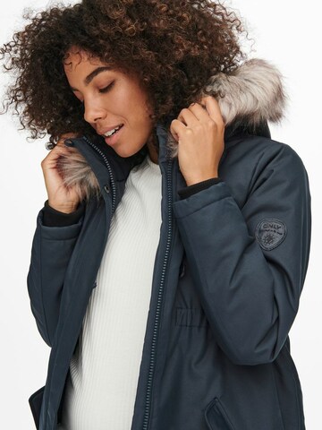 Only Maternity Winter parka 'Iris' in Blue