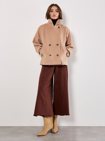 Janker di Apricot in marrone
