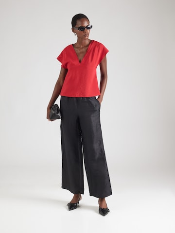 T-shirt SELECTED en rouge