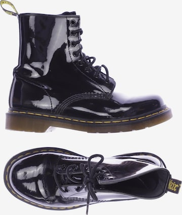 Dr. Martens Dress Boots in 40 in Black: front