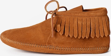 ruda Minnetonka Batai su raišteliais 'Classic Fringe': priekis